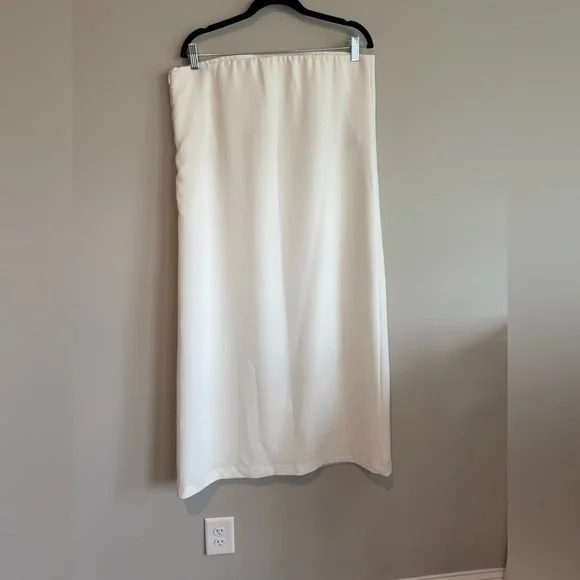 Tuckernuck Strapless White Midi Dress - Picture 6 of 12